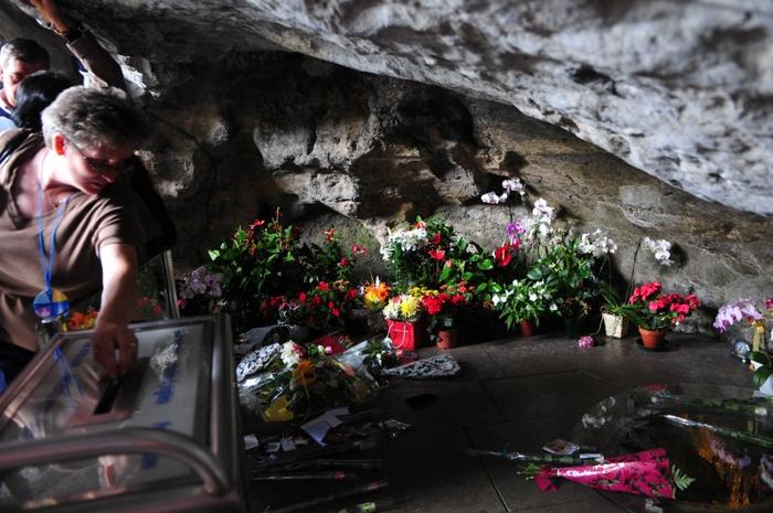 Passage à la grotte