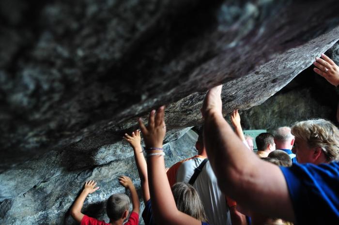 Passage à la grotte