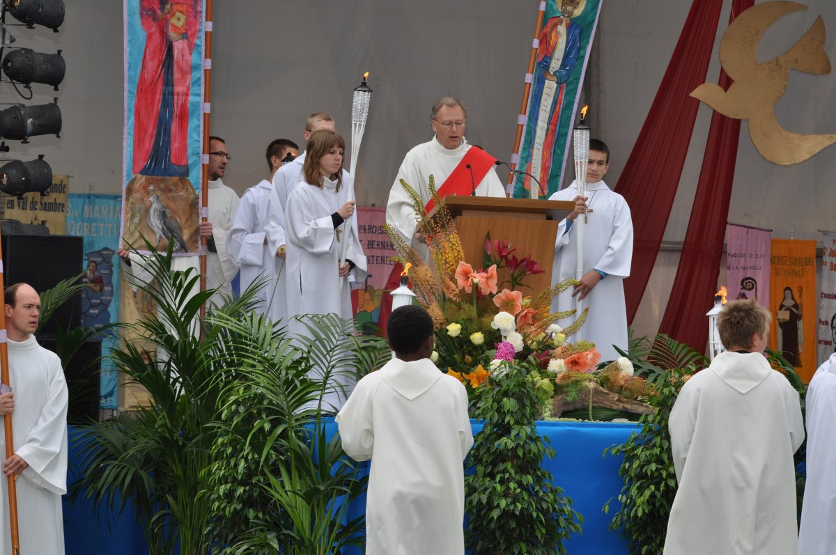 Pentecote 2011 - diocese en fete (114).JPG