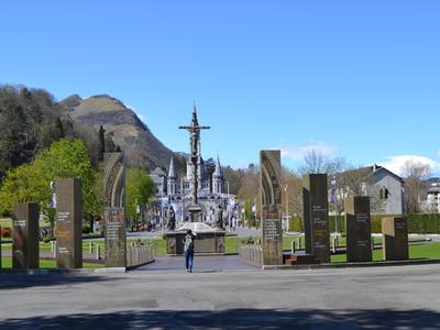 portesainte lourdes 4