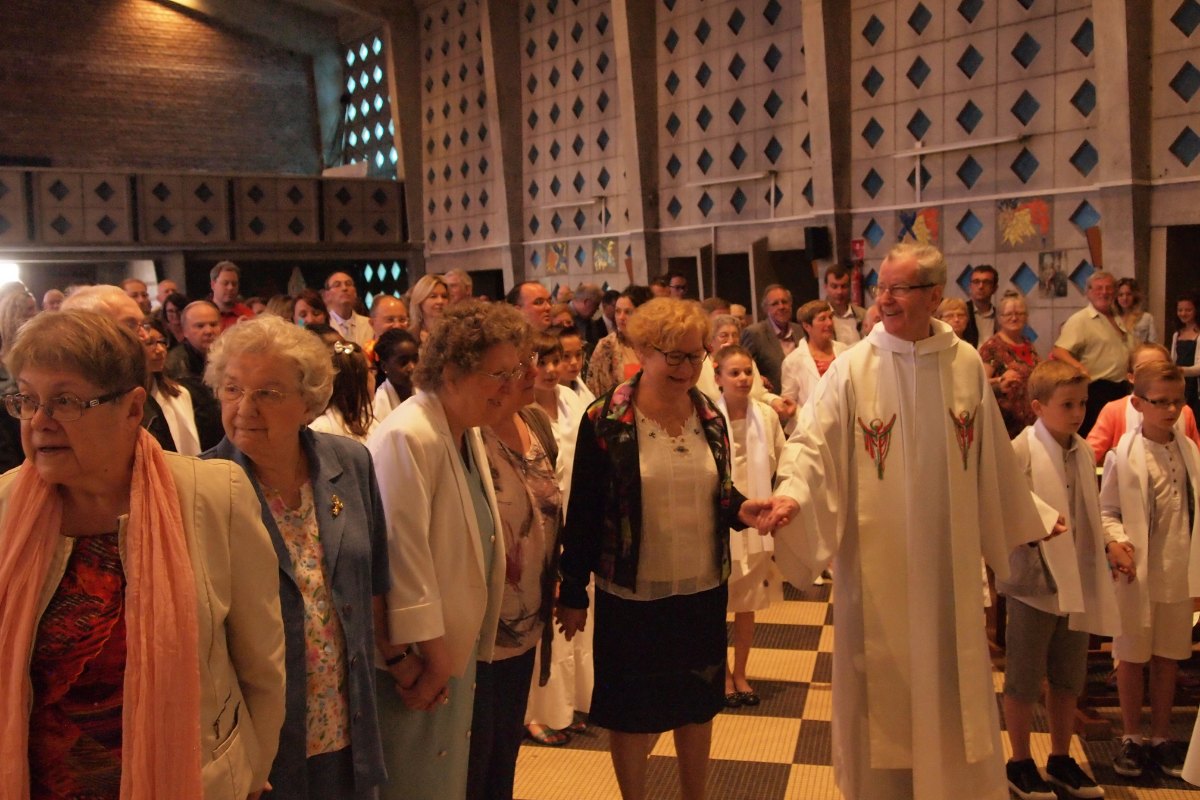 Premiere des communions Juin 2015 (85)