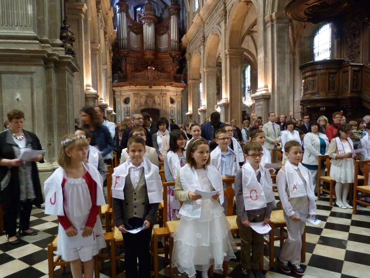 premieres communion st francois et cathedrale 023