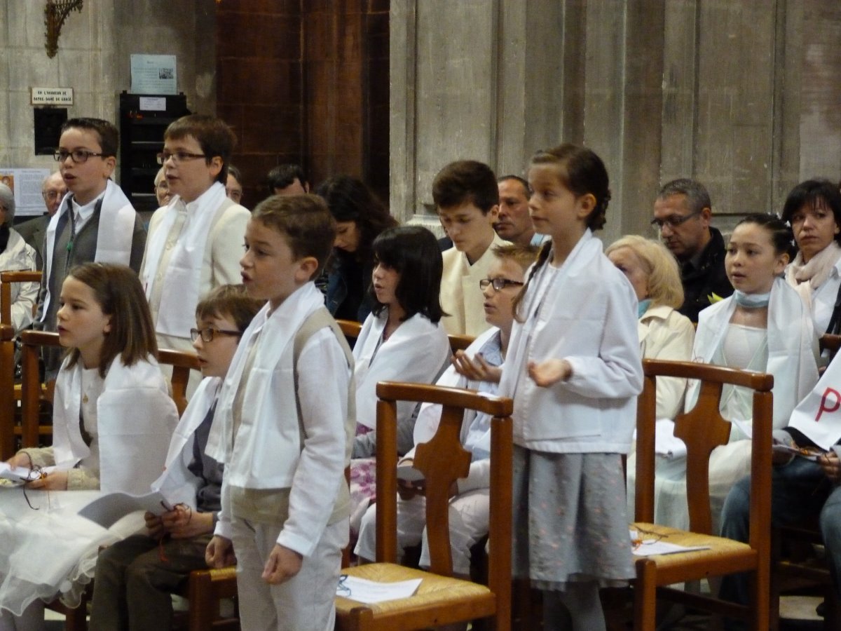 premieres communion st francois et cathedrale 032