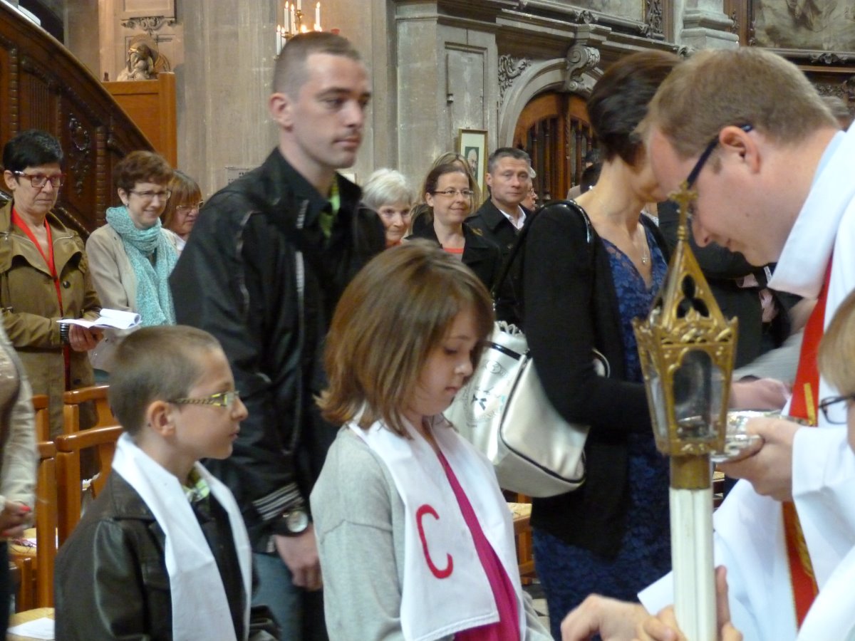 premieres communion st francois et cathedrale 084