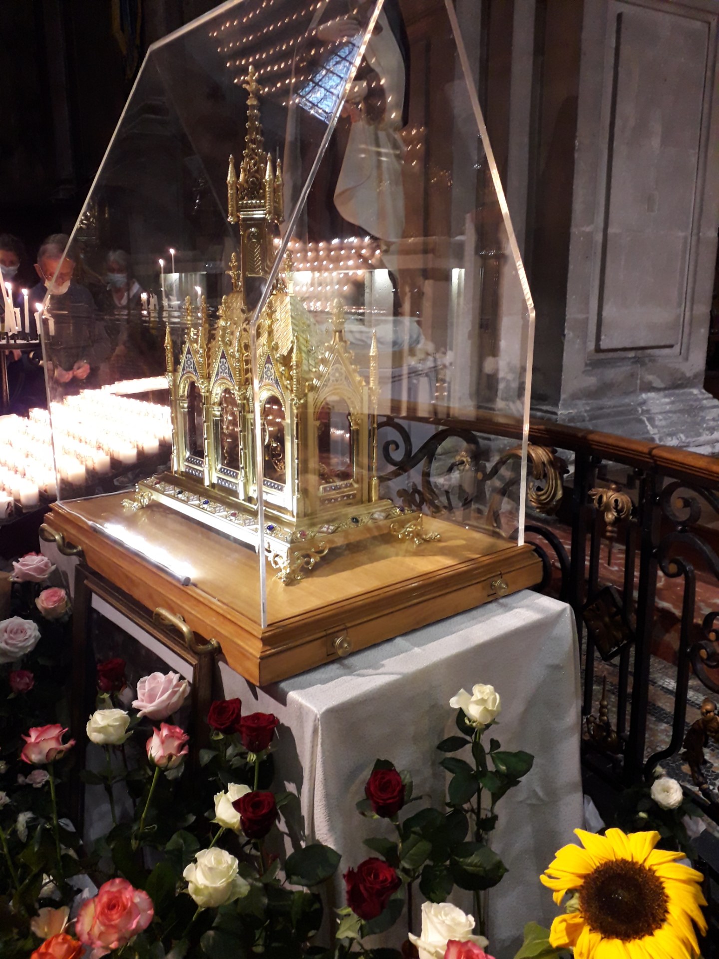 Reliques Ste Thérèse  Cath 2021 09 21 (4)