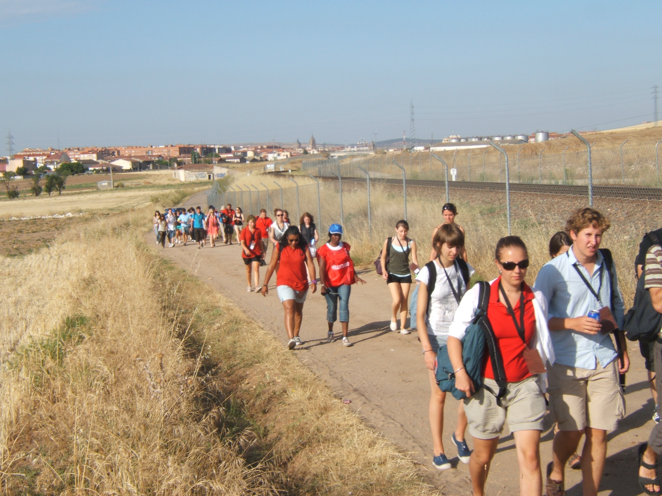 Quelques kilomètres de marche étaient nécessaires pour aller écouter le témoignages des religieuses au Carmel de Salamanque