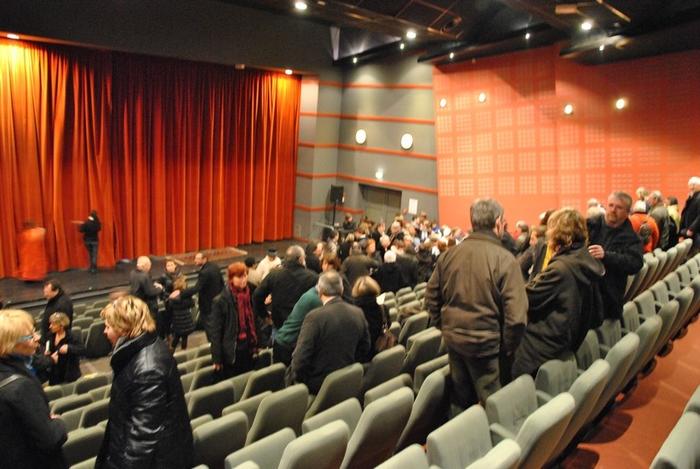 La salle se vide