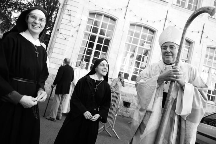 Soeurs de Denain et Monseigneur Garnier