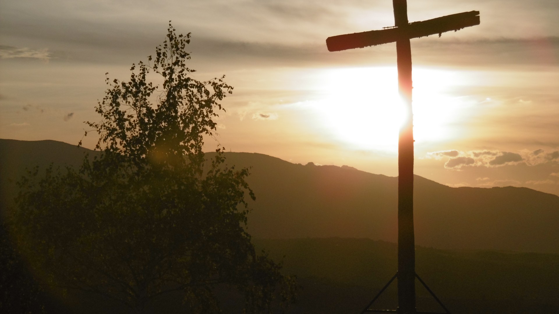 soleil sur croix