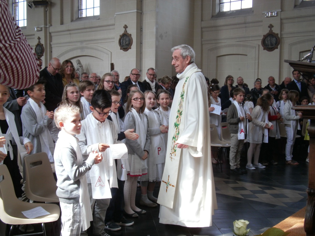 St Joseph 1eres communions 2014 (9)