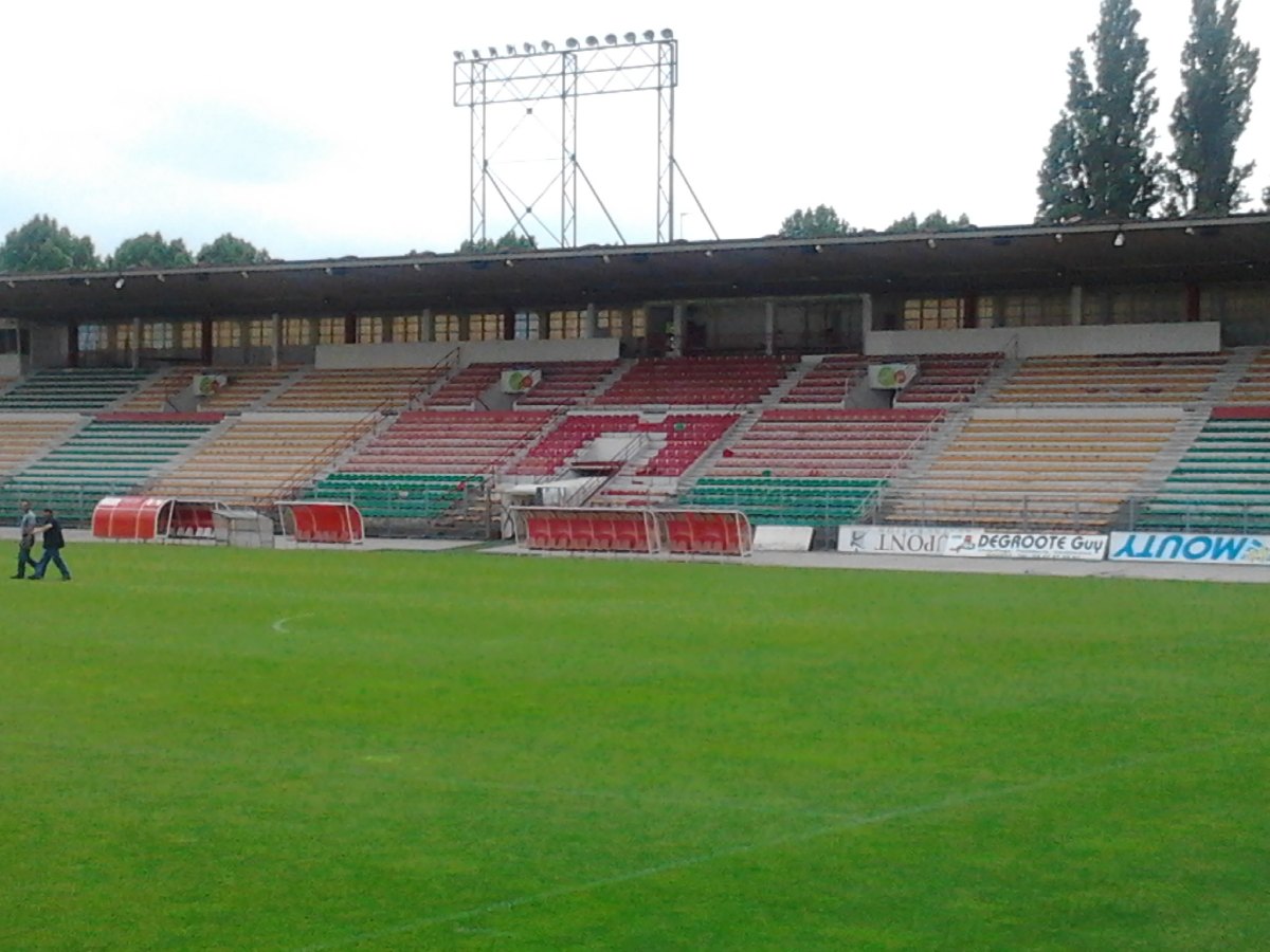 Tribune d'HONNEUR