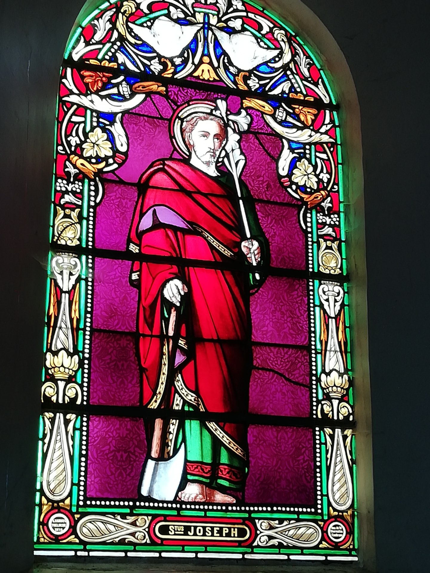 vitrail Saint-Joseph Larouillies