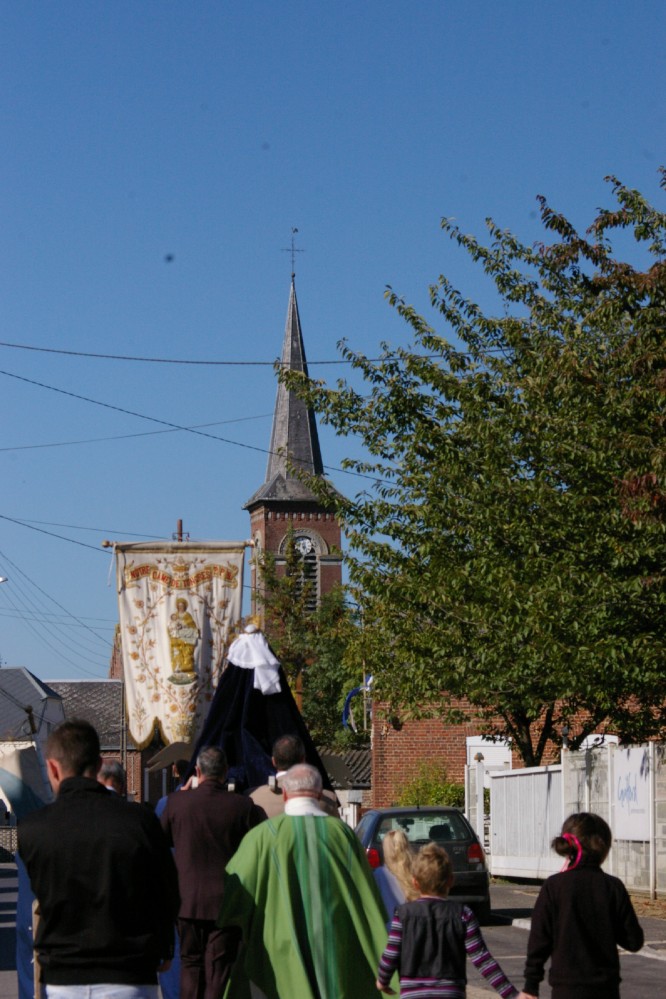 vzers l'église