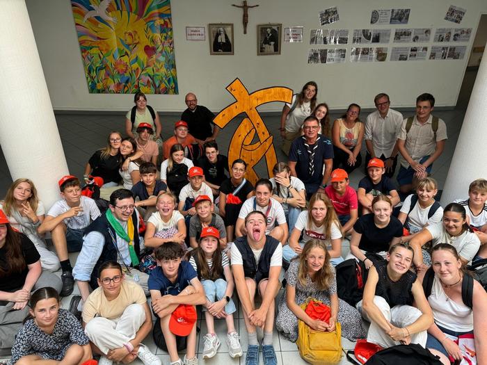 Photo groupe Pélé Jeunes Lourdes 2024