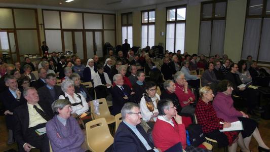 Nombreuse assemblée réunie à Saint-Jean de Douai